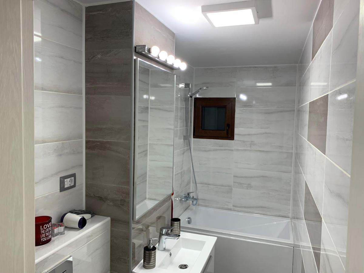 Mery Apartment Galati  Bagian luar foto